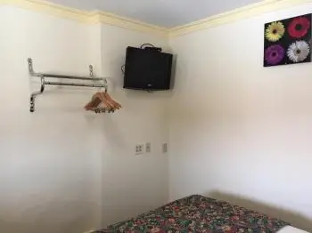 Mayfair Motel 4