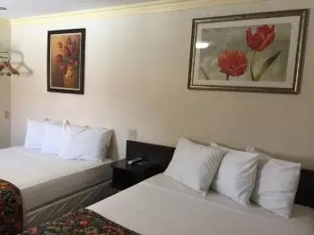 Mayfair Motel 9